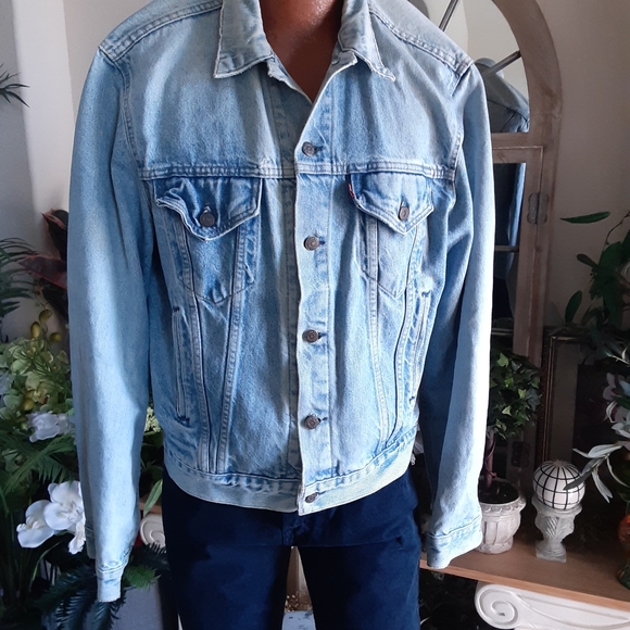 Vtg, Levi Strauss Lot#71526-0214, USA Size 50 Trucker Style - Picture 3 of 16